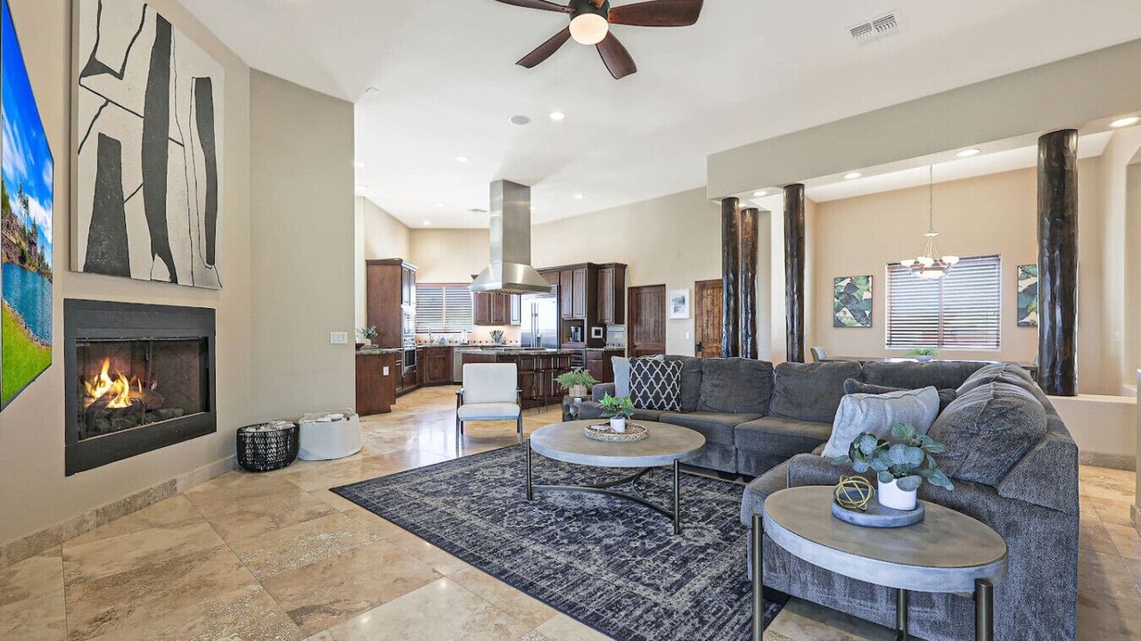 Photo of Livingroom in Rio Verde Foothills