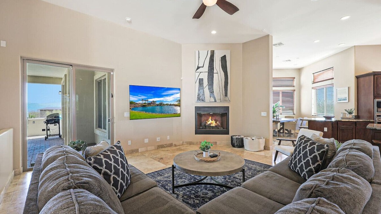 Photo of Livingroom in Rio Verde Foothills