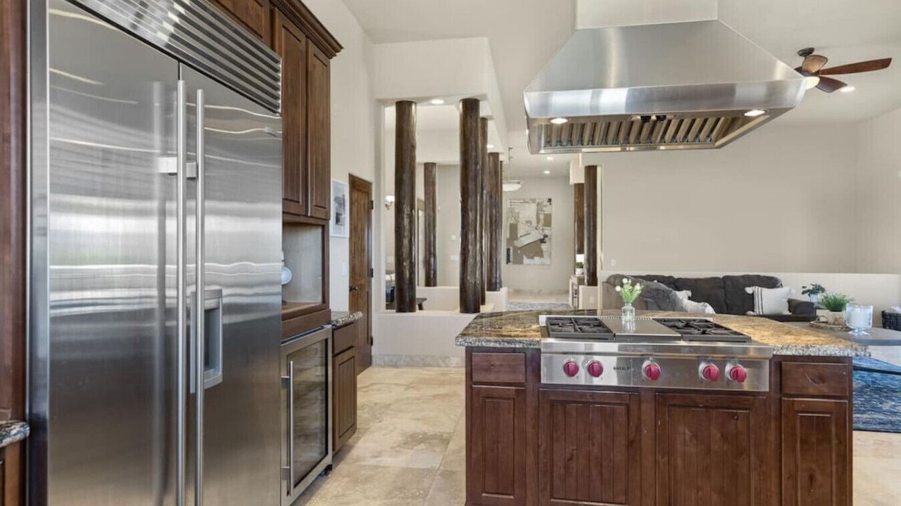 Photo of Kitchen in Rio Verde Foothills