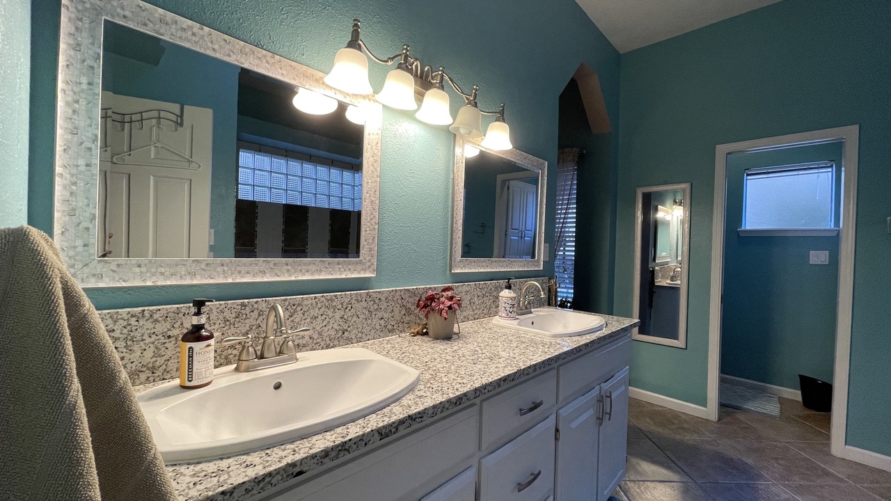 Photo of Bathroom in Northeast Heights