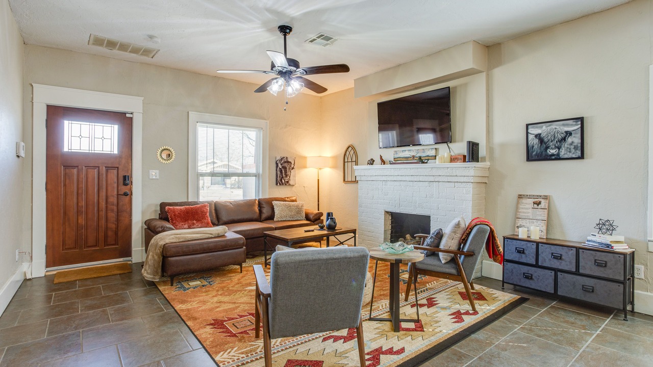 Photo of Livingroom in Lawton