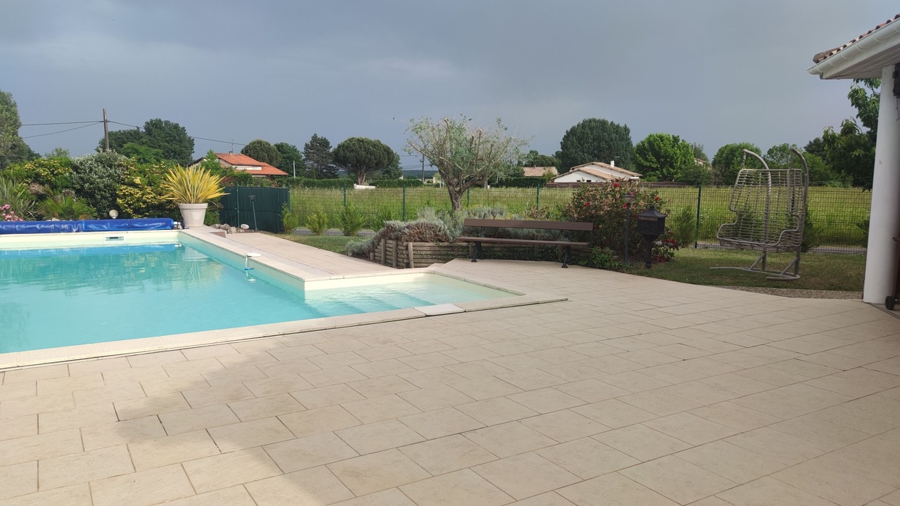 Photo of Outdoor in Campsas