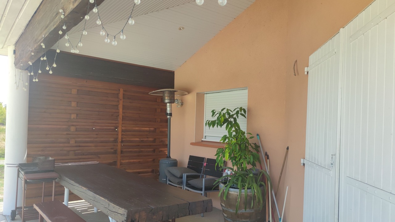 Photo of Outdoor in Campsas