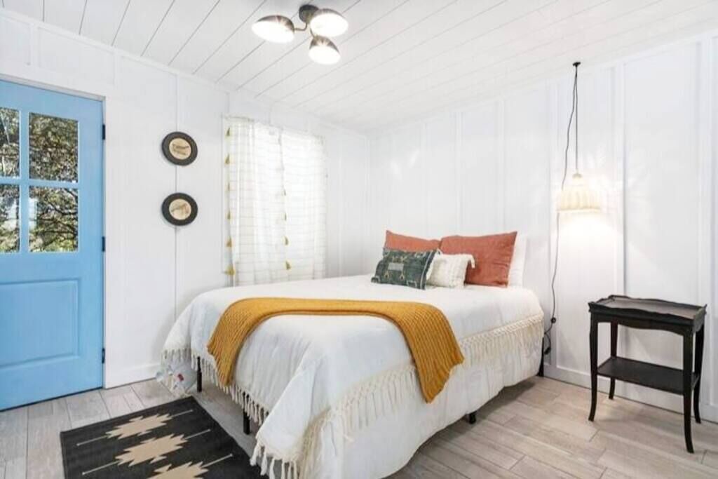 Photo of Bedroom in Stonewall
