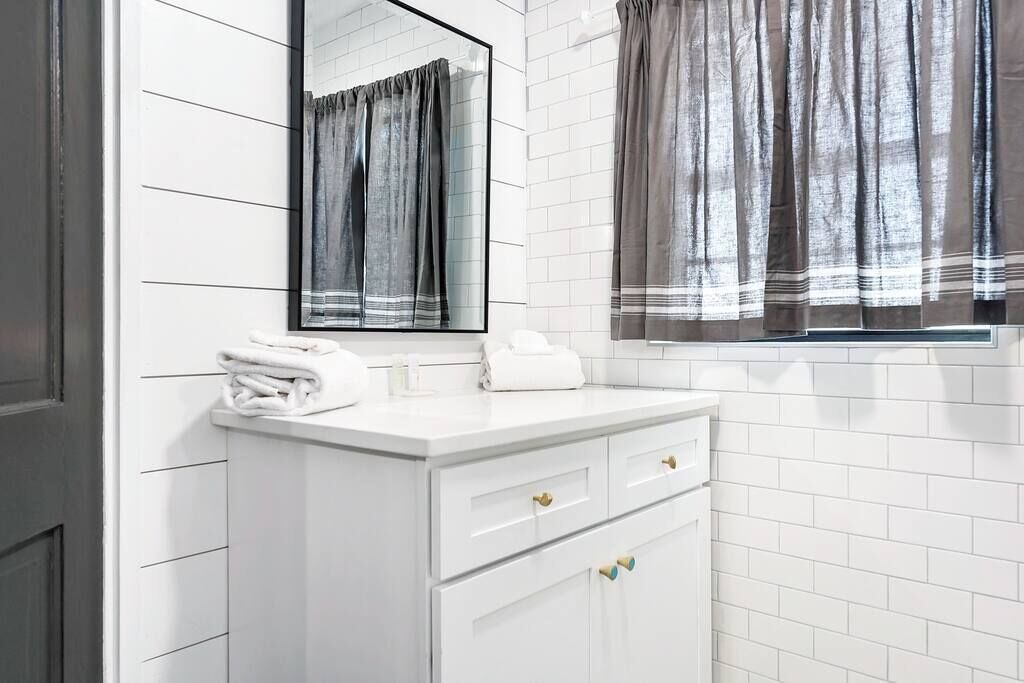 Photo of Bathroom in Stonewall