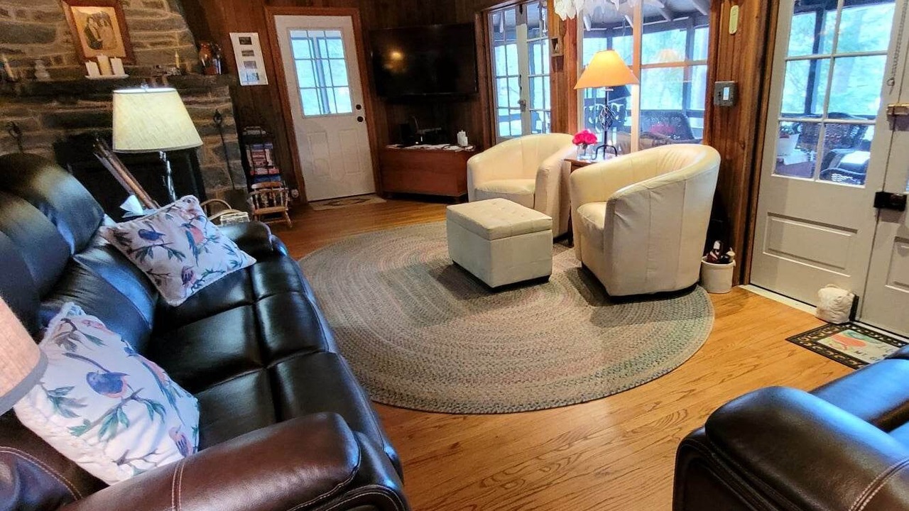 Photo of Livingroom in Mount Gretna