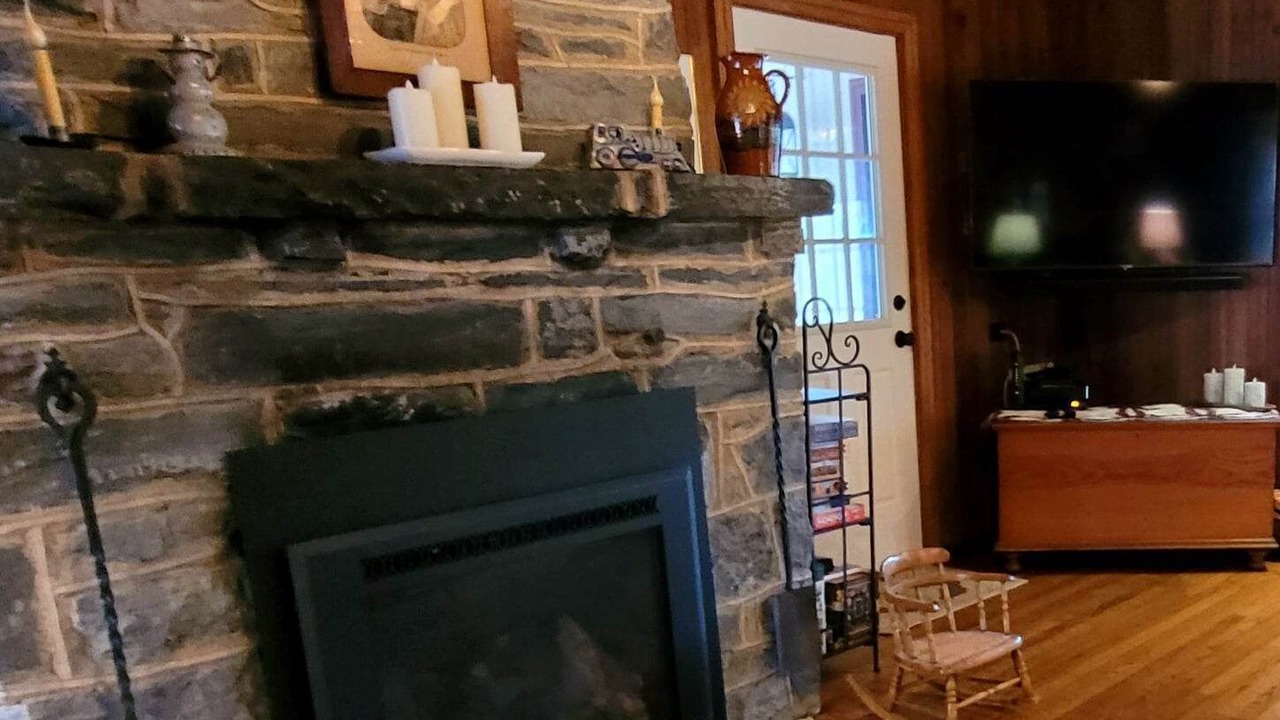 Photo of Livingroom in Mount Gretna