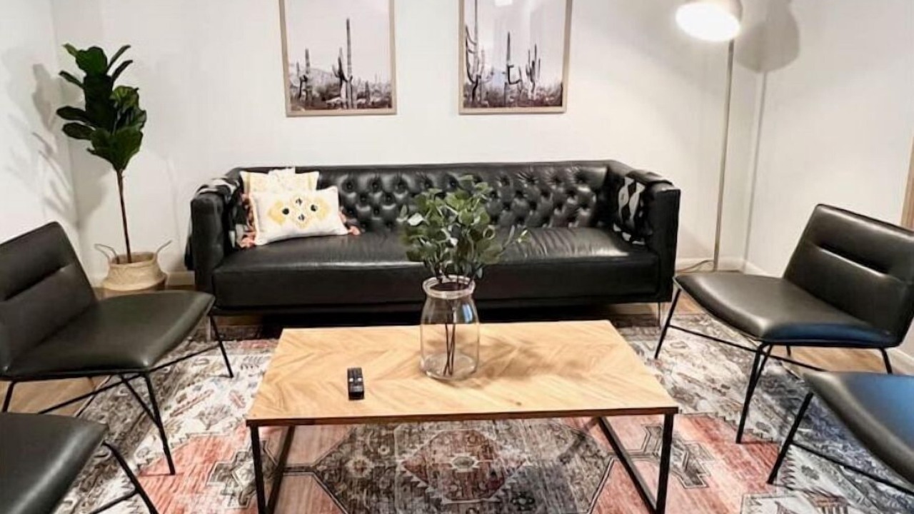 Photo of Livingroom in McNeil