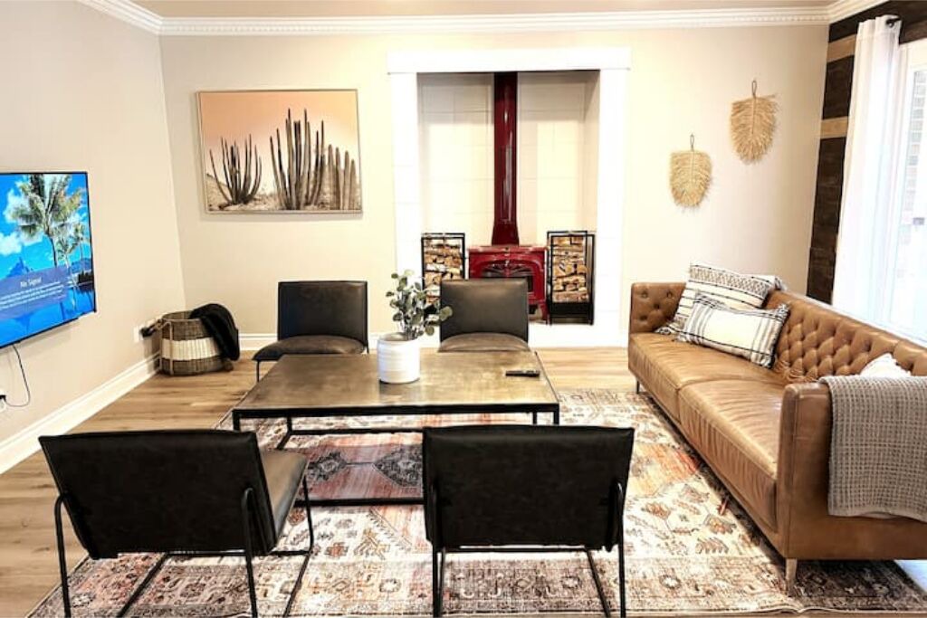 Photo of Livingroom in Bastrop