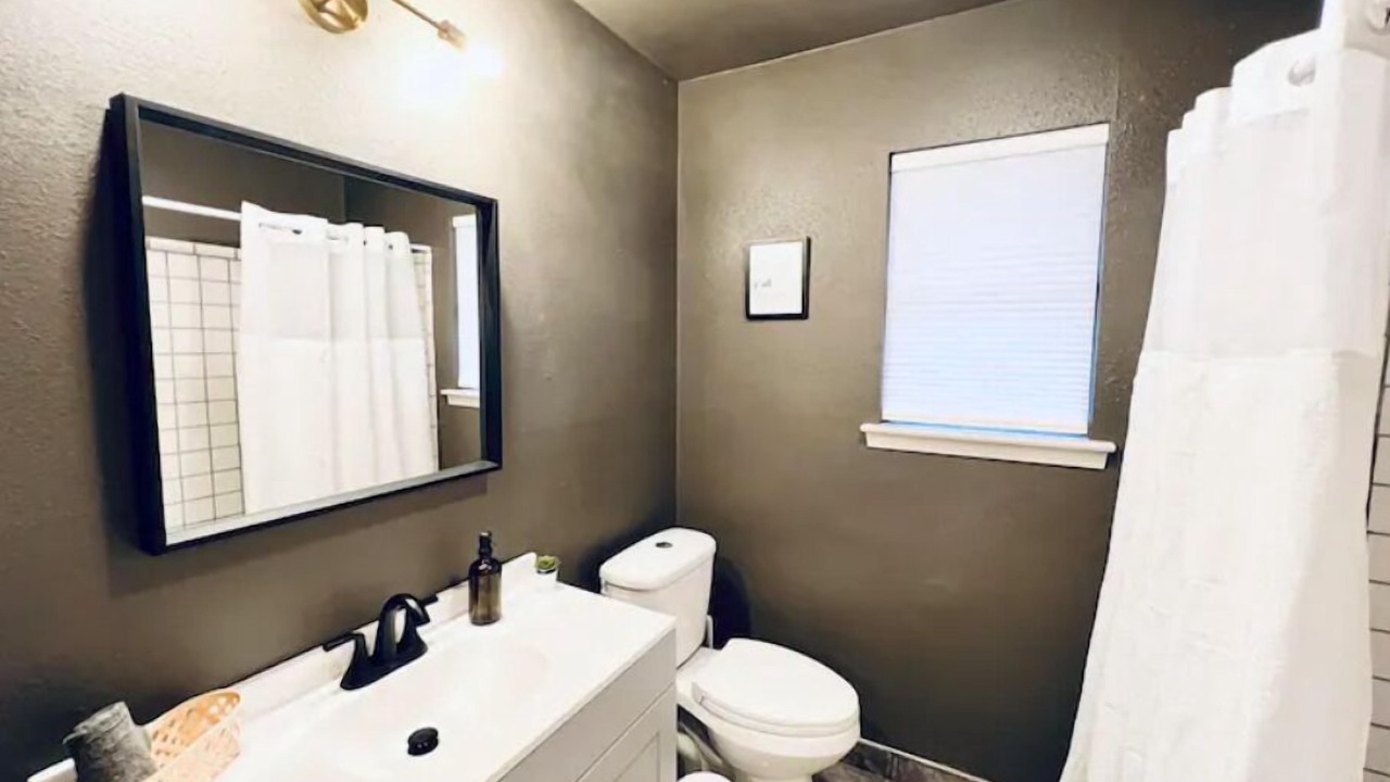 Photo of Bathroom in Indian Oaks