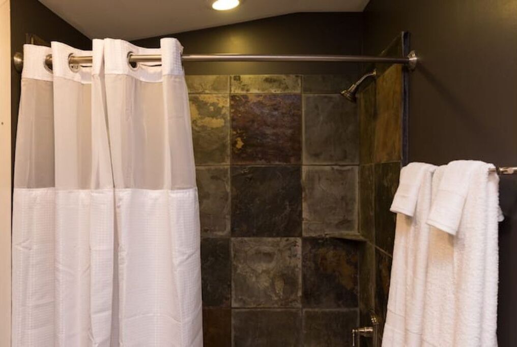 Photo of Bathroom in Chestnut