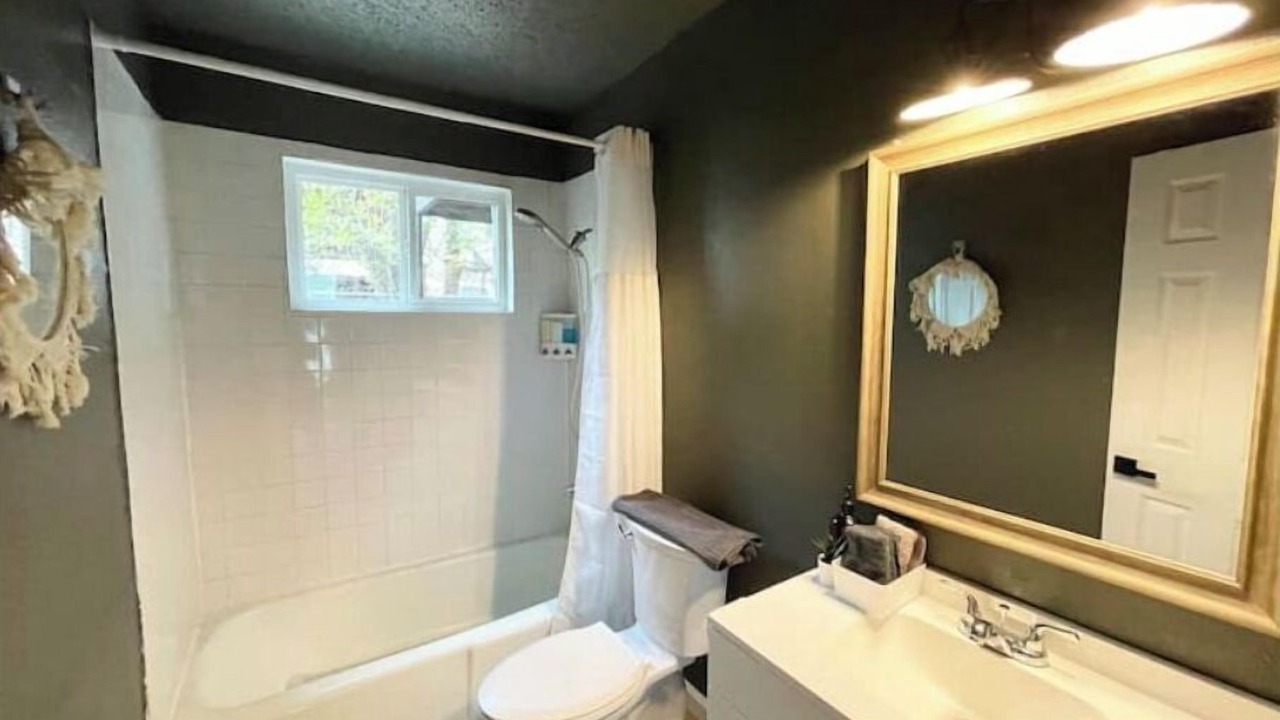 Photo of Bathroom in Parker Lane