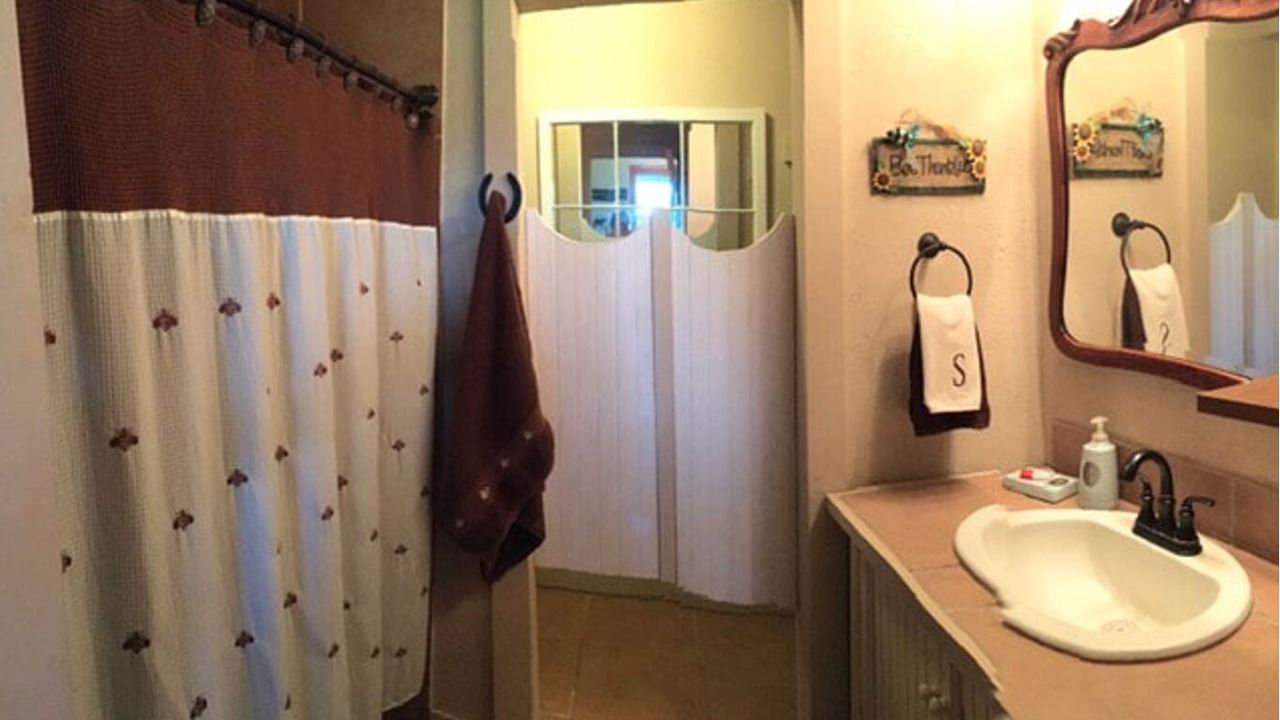 Photo of Bathroom in Burton