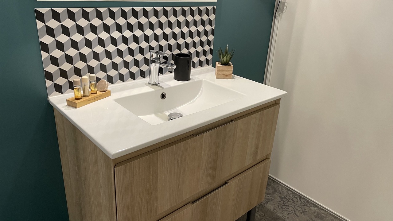 Photo of Bathroom in Saint-Meme-les-Carrieres