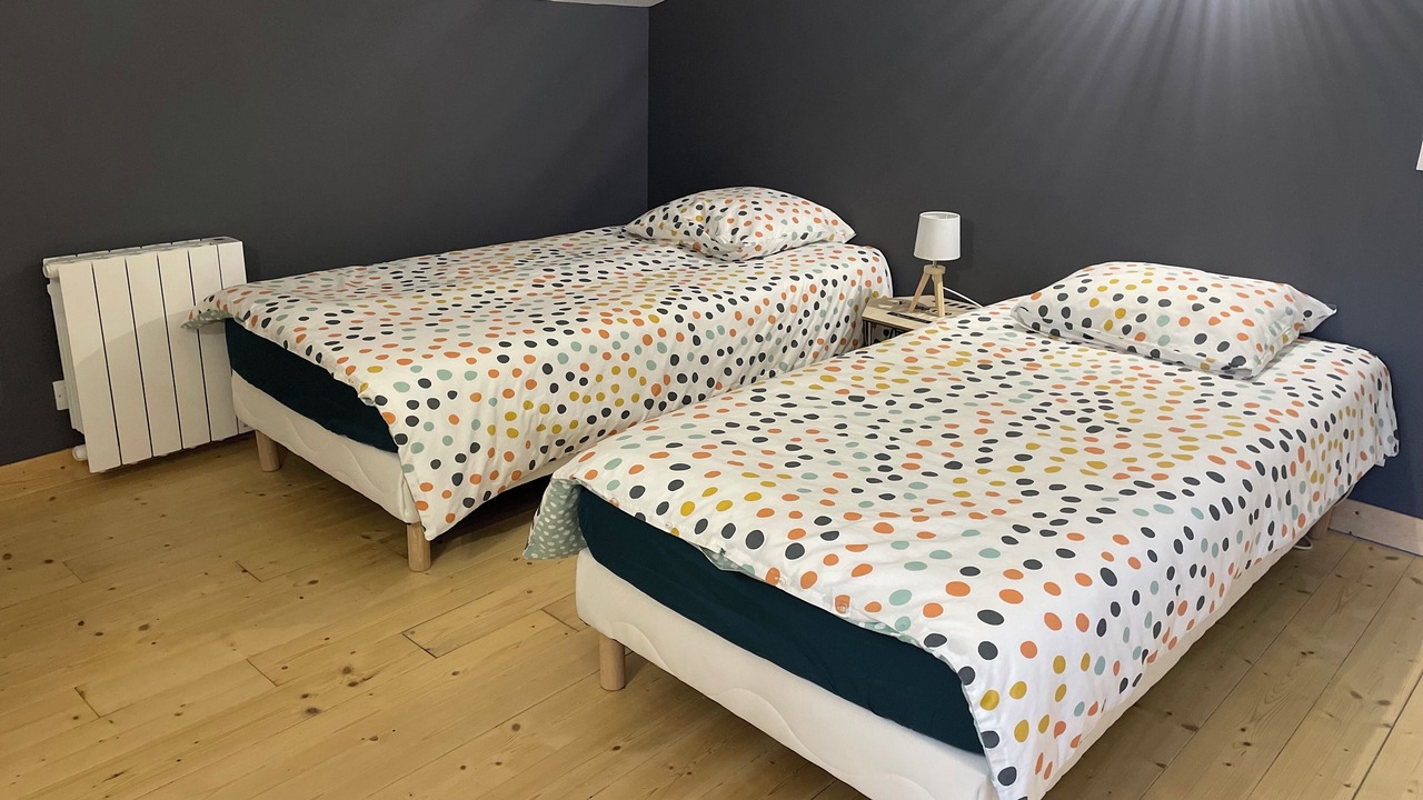 Photo of Bedroom in Saint-Meme-les-Carrieres