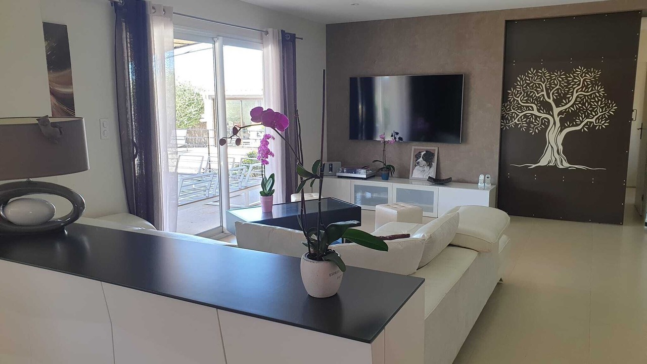 Photo of Livingroom in Saint Michel d'Euzet