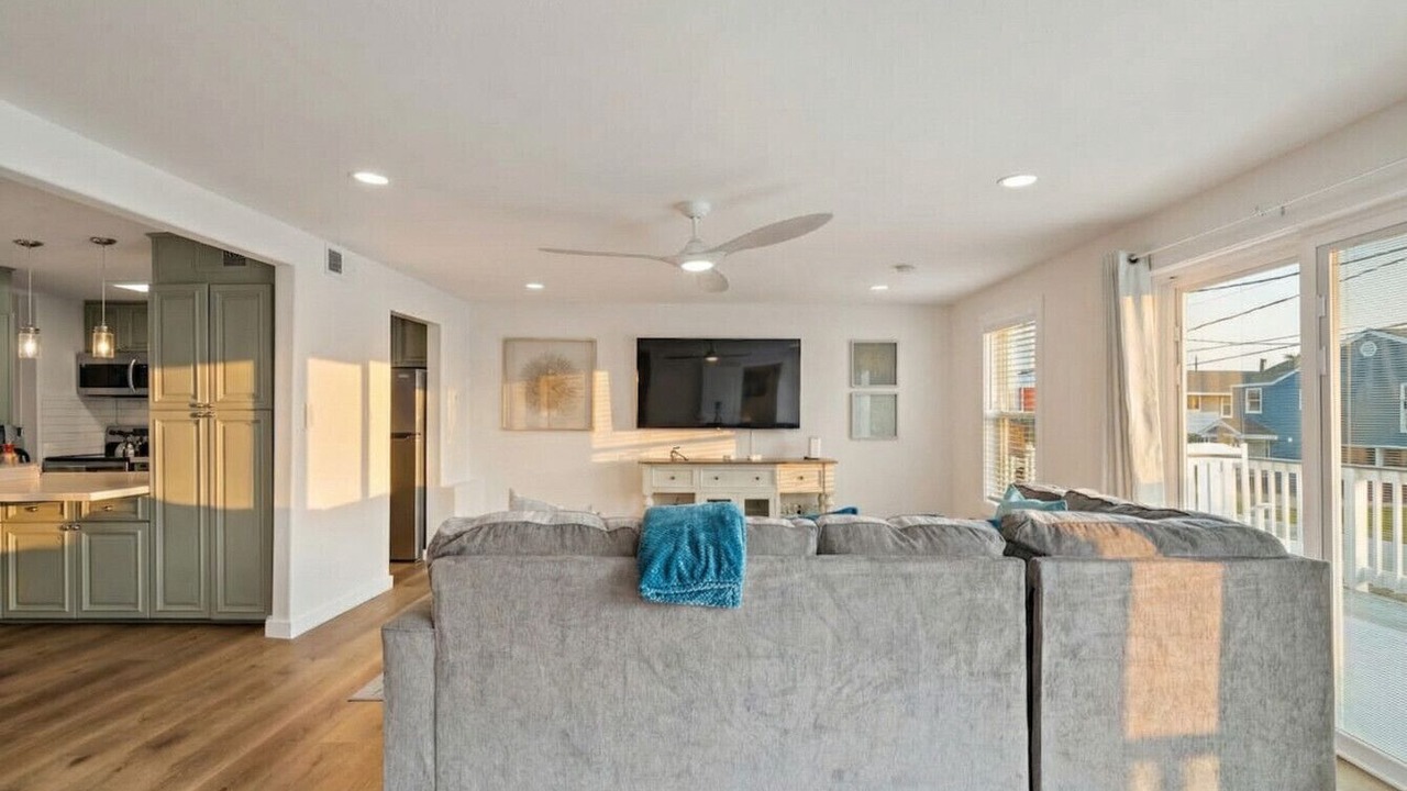 Photo of Bedroom in Bermuda Beach