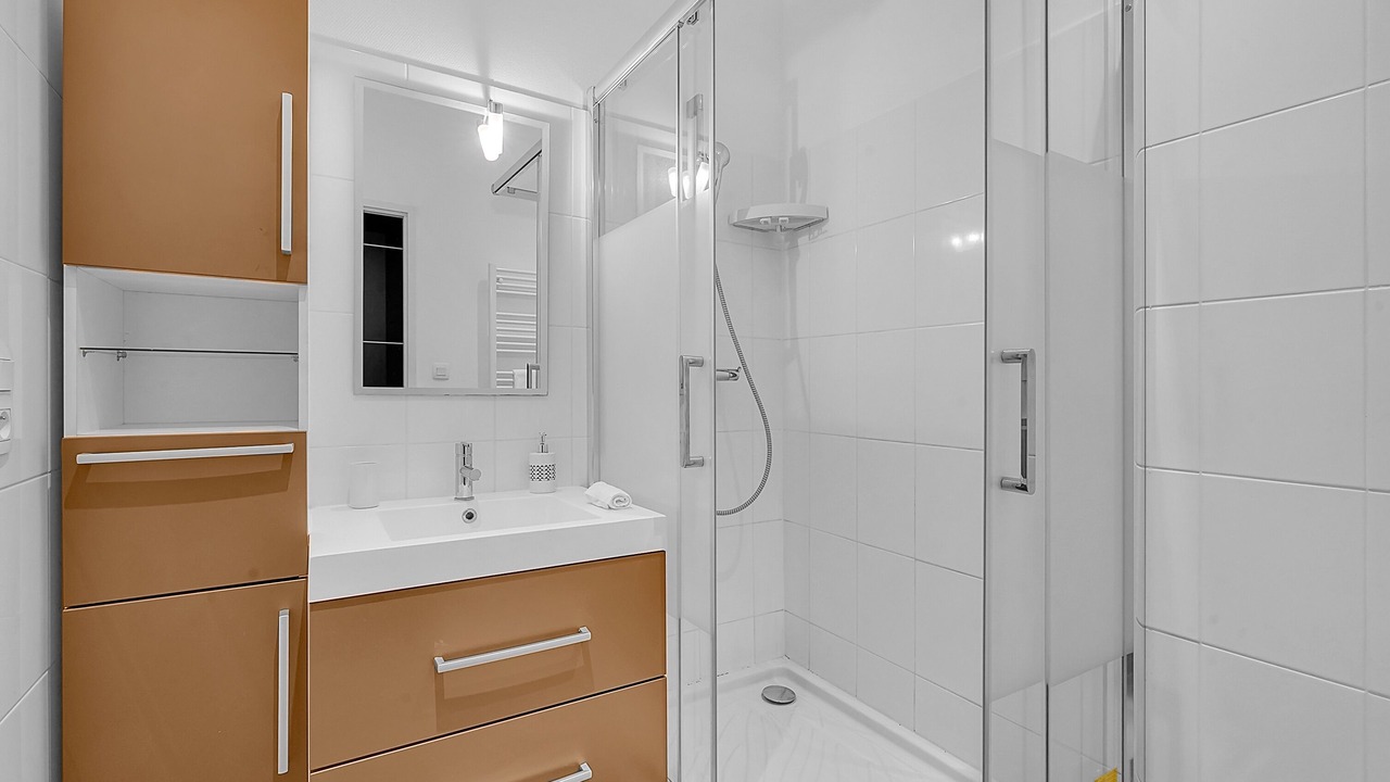 Photo of Bathroom in Carmes