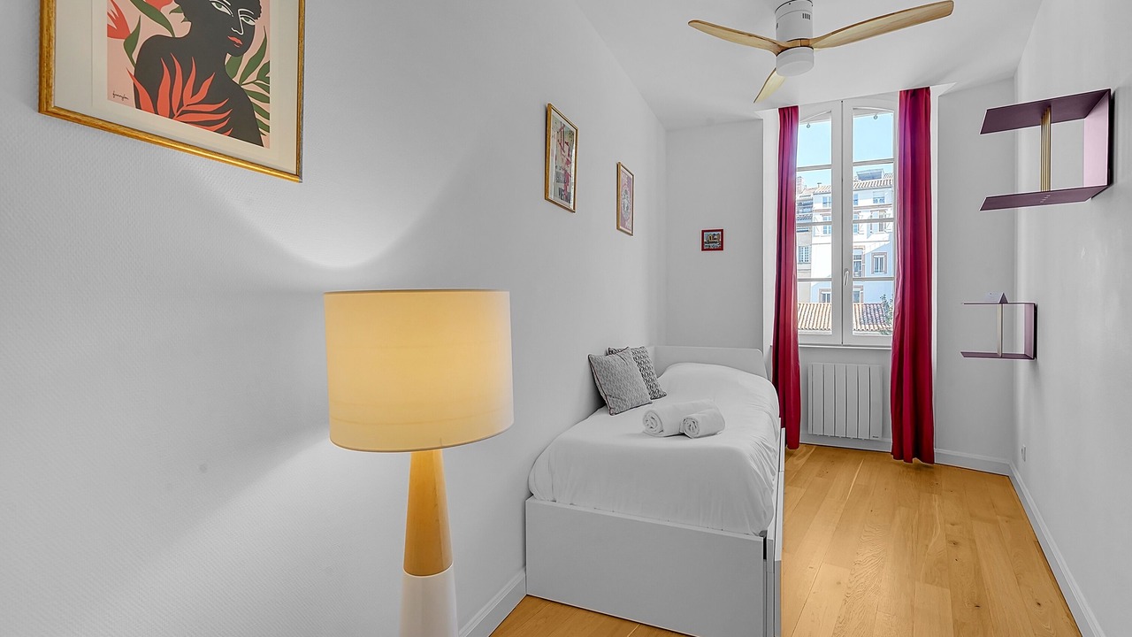 Photo of Bedroom in Carmes