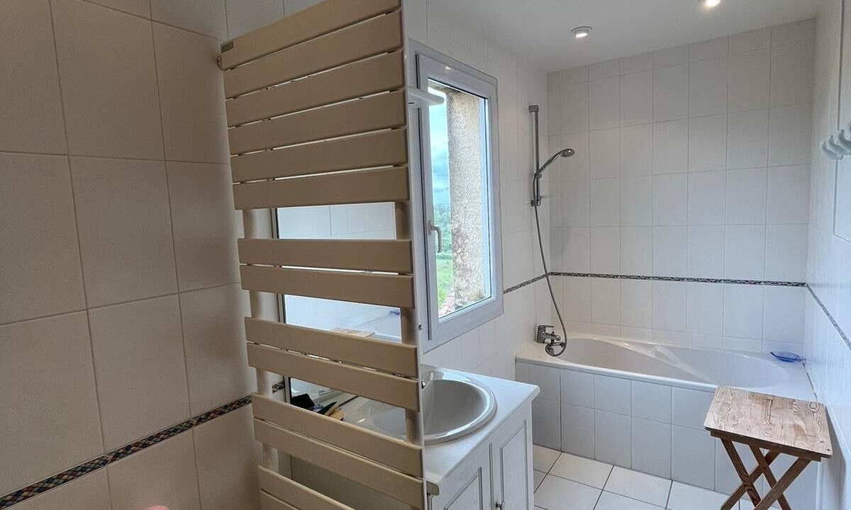 Photo of Bathroom in Pays-de-Belves