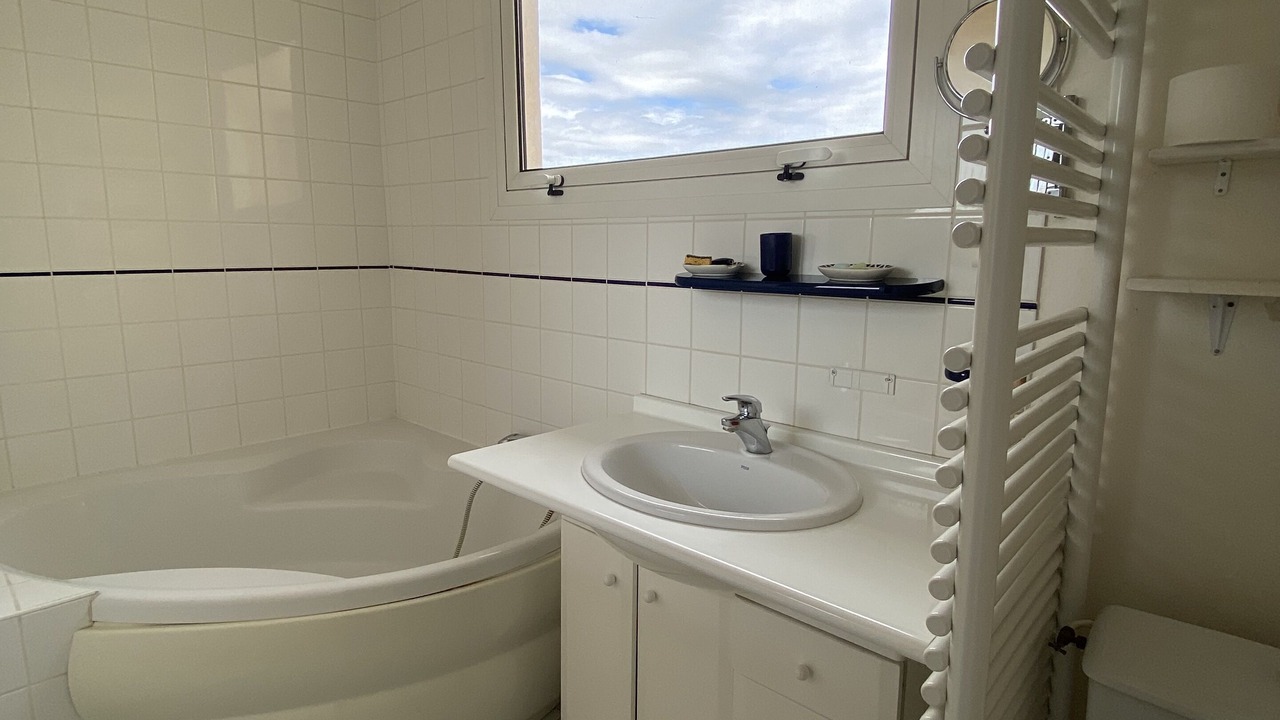 Photo of Bathroom in Pays-de-Belves