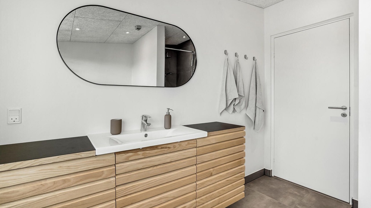 Photo of Bathroom in Helnæs By