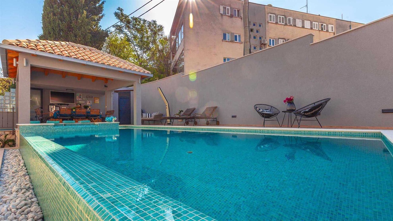 Photo of Outdoor in Lapad