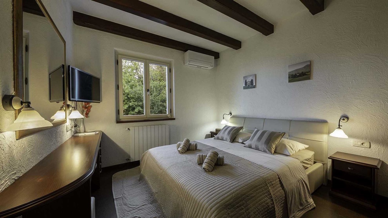 Photo of Bedroom in Obrs