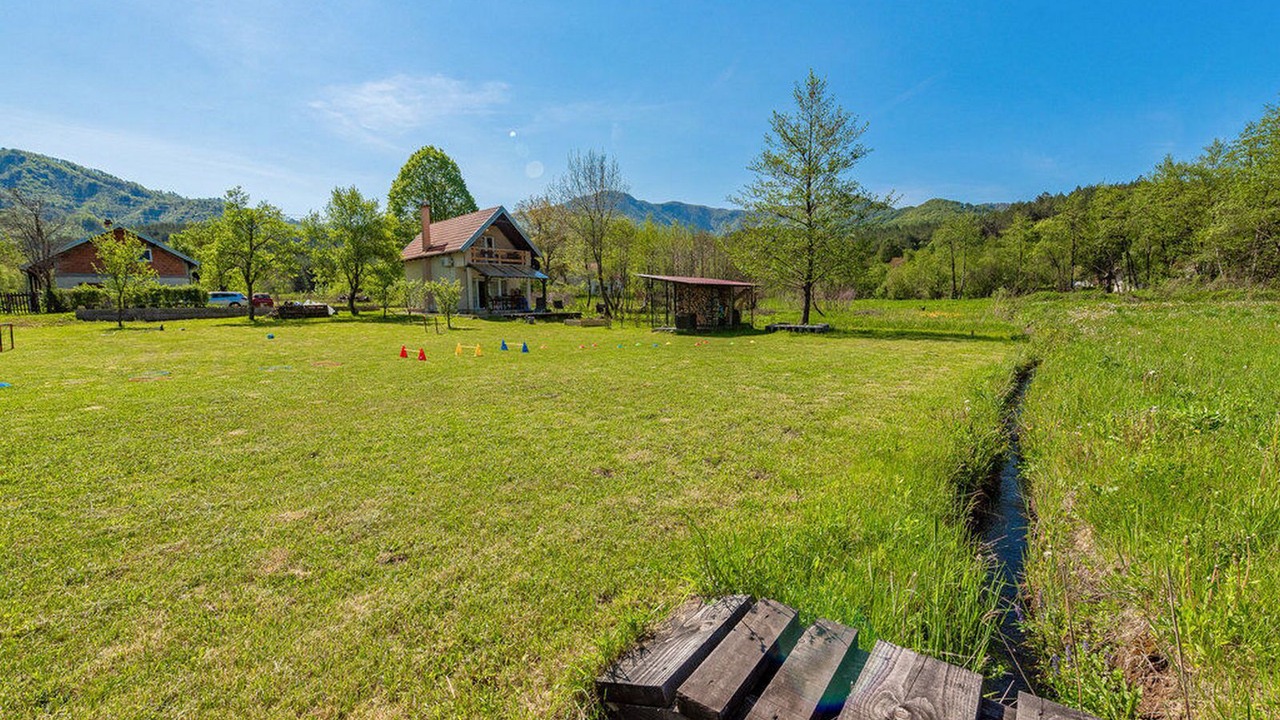 Photo of Outdoor in Gracac