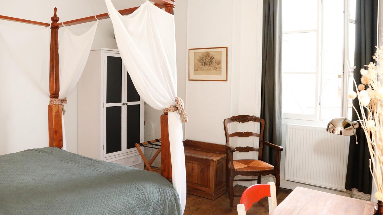 Photo of Bedroom in Senlis