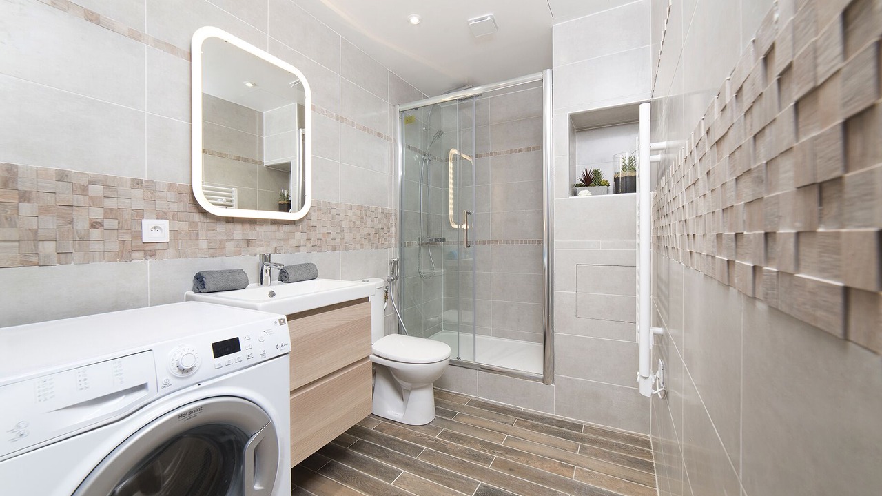 Photo of Bathroom in Villejuif