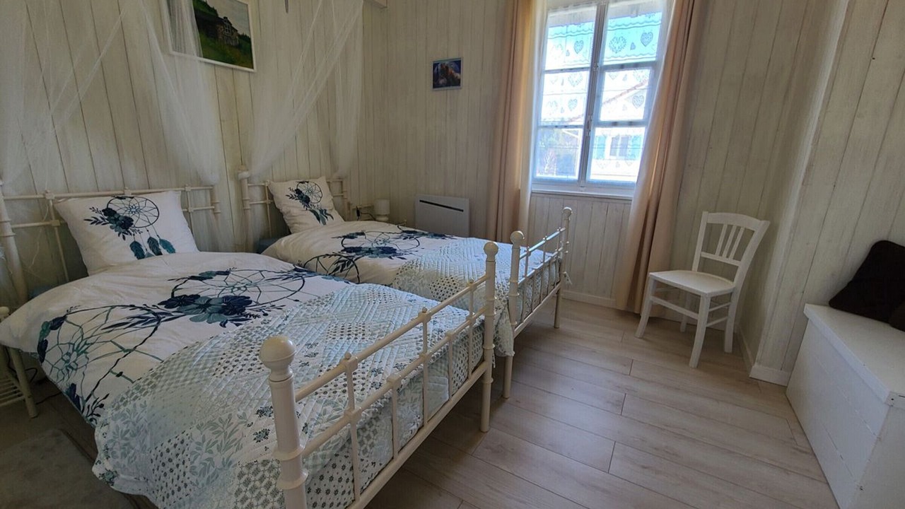 Photo of Bedroom in Taintrux