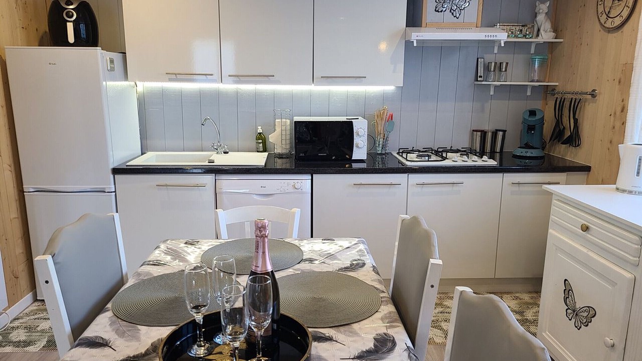 Photo of Kitchen in Taintrux