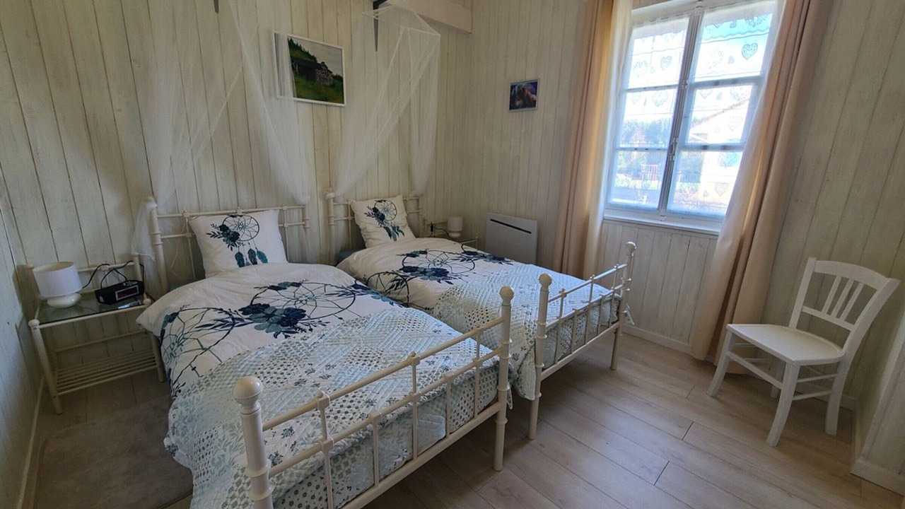 Photo of Bedroom in Taintrux