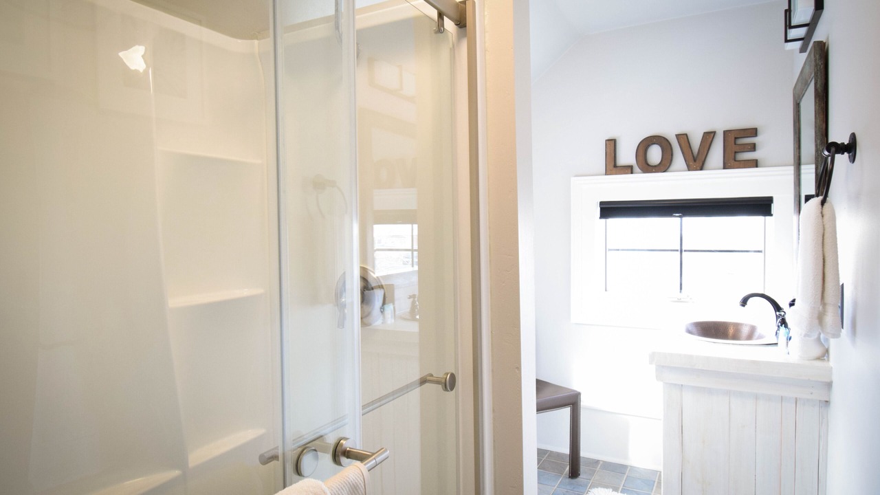 Photo of Bathroom in Snowflake