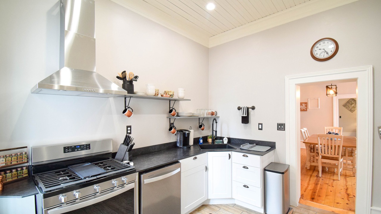 Photo of Kitchen in Snowflake
