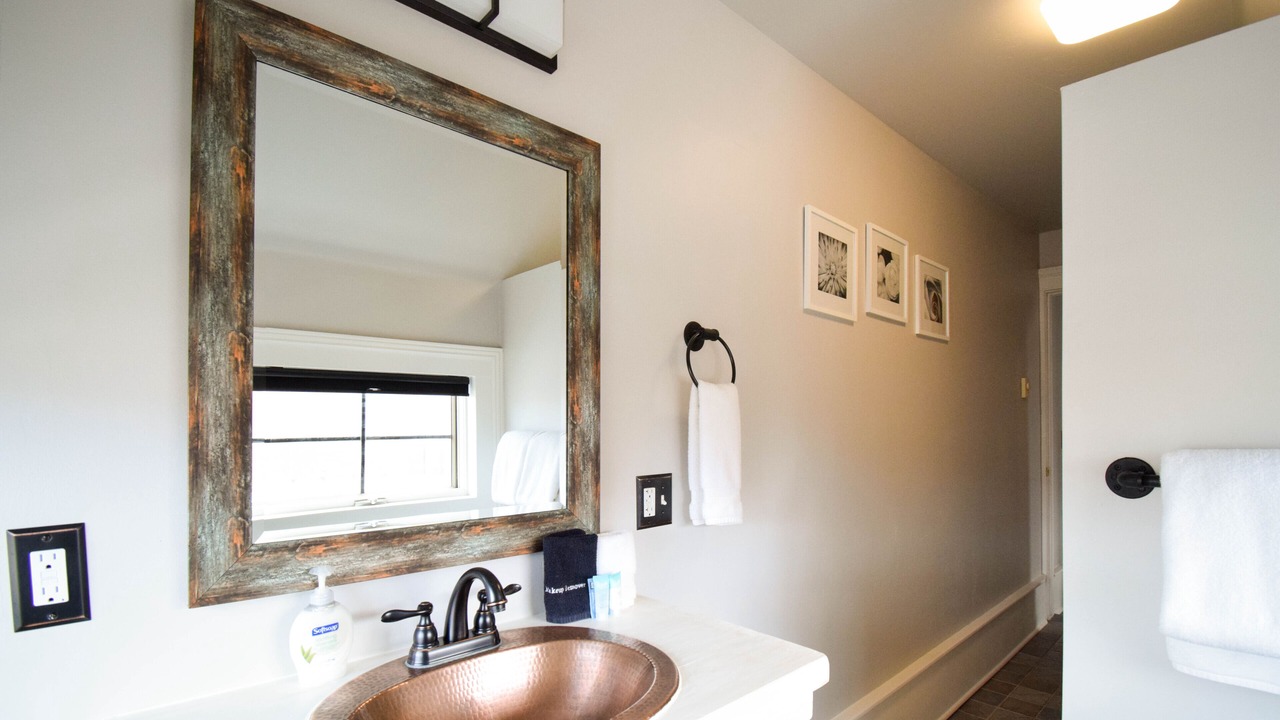 Photo of Bathroom in Snowflake