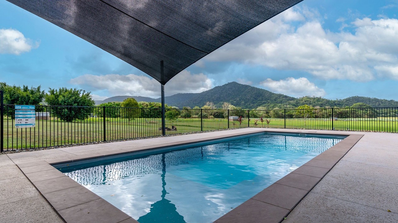 Photo of Outdoor in Mowbray