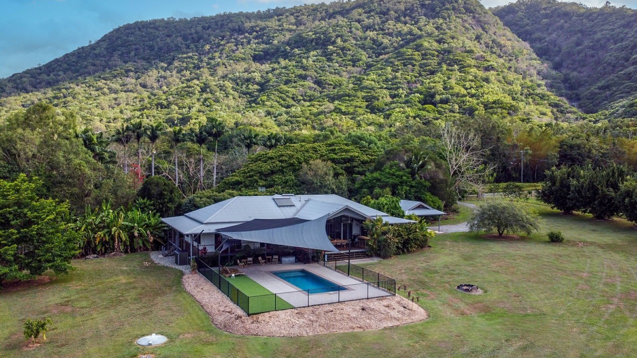 Photo of Outdoor in Mowbray