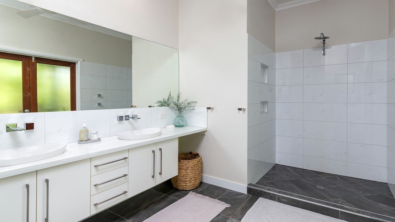 Photo of Bathroom in Mowbray