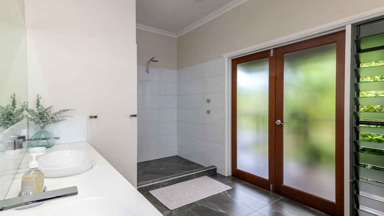 Photo of Bathroom in Mowbray