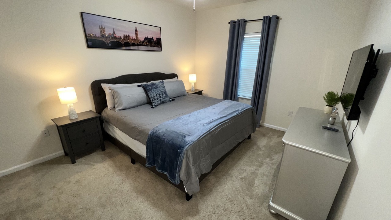 Photo of Bedroom in Baymeadows