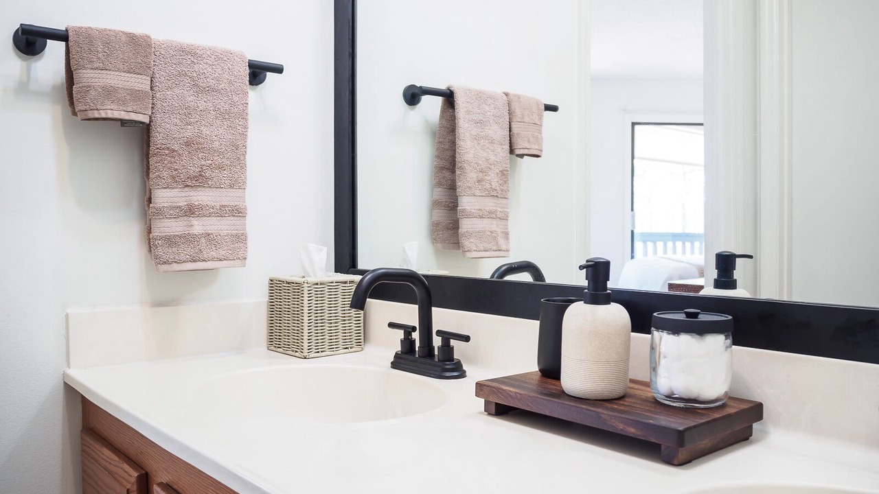 Photo of Bathroom in Foxfire