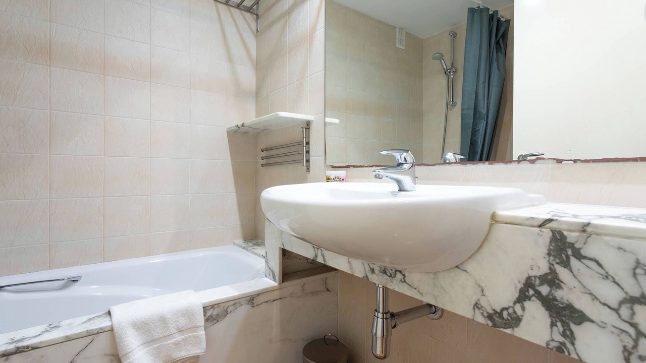 Photo of Bathroom in Sants