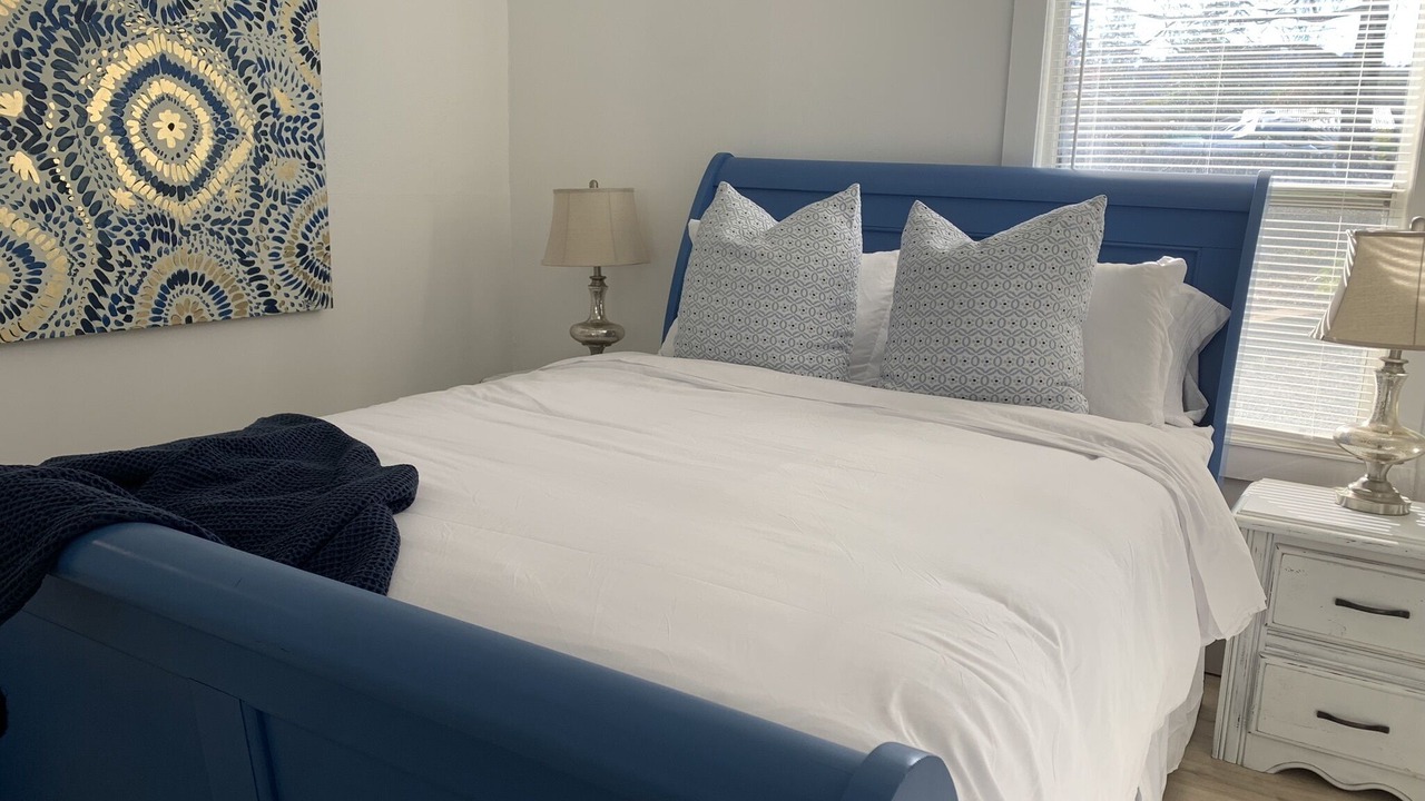 Photo of Bedroom in Cloverdale