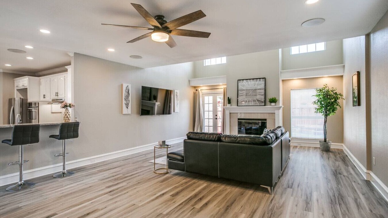 Photo of Livingroom in Plano