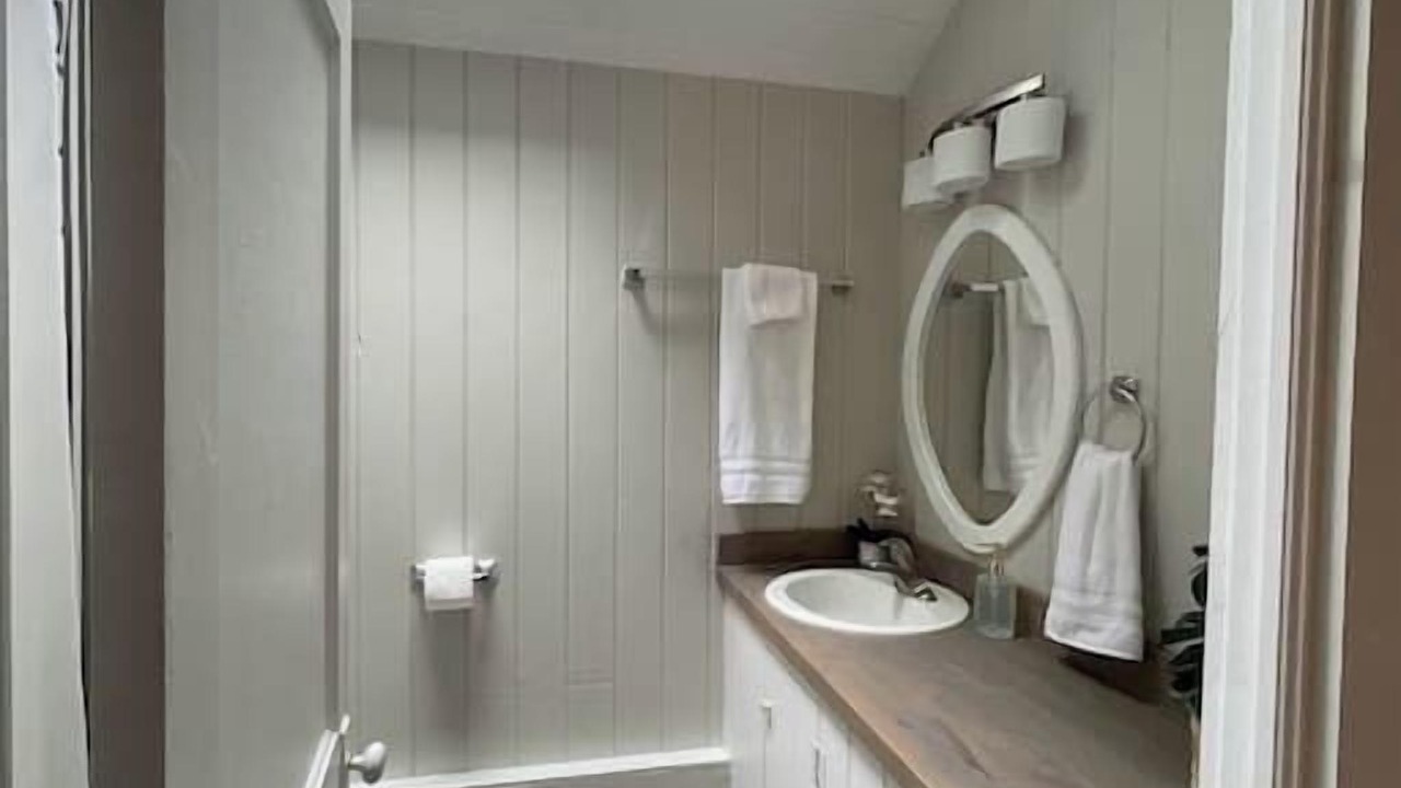 Photo of Bathroom in Edgecomb