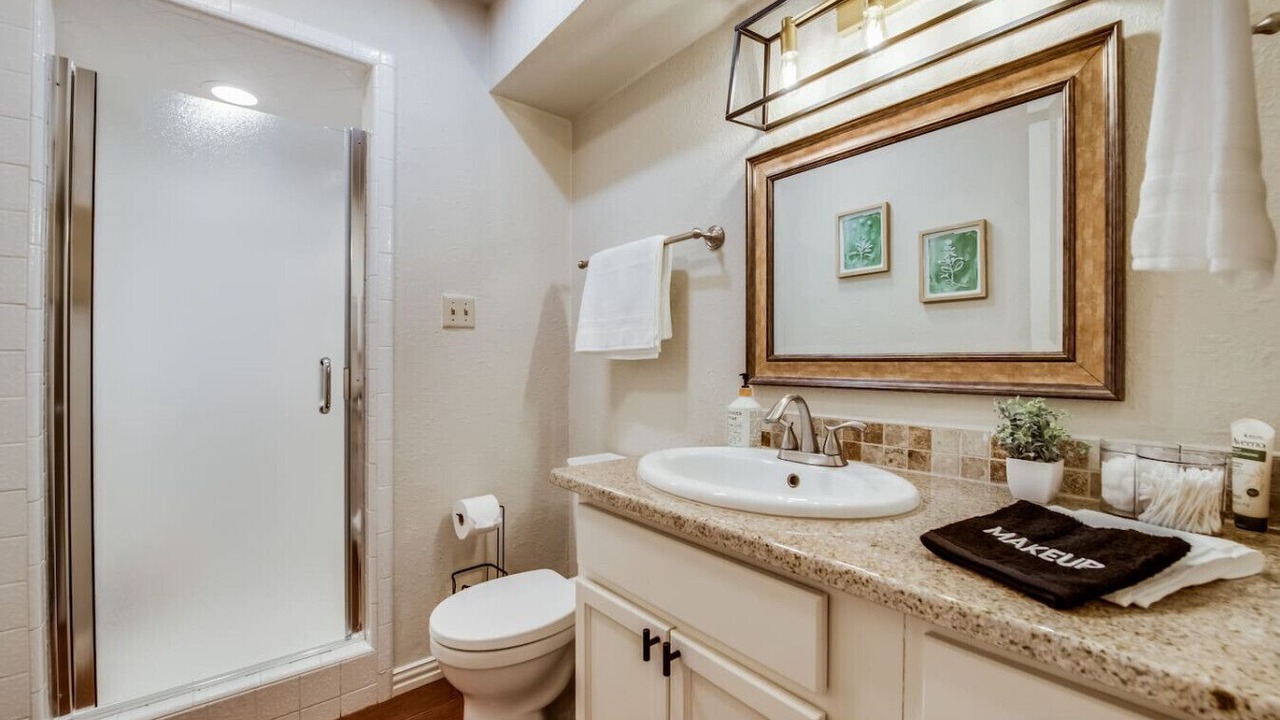 Photo of Bathroom in Lake Highlands