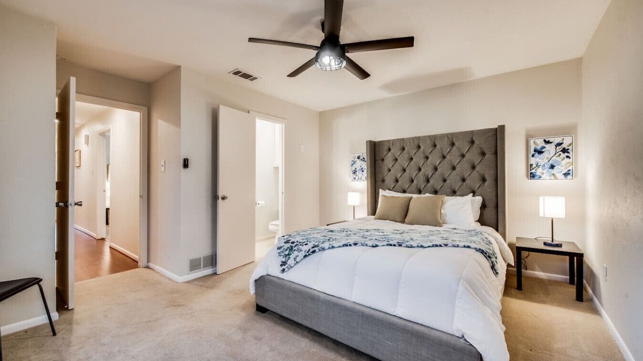 Photo of Bedroom in Lake Highlands