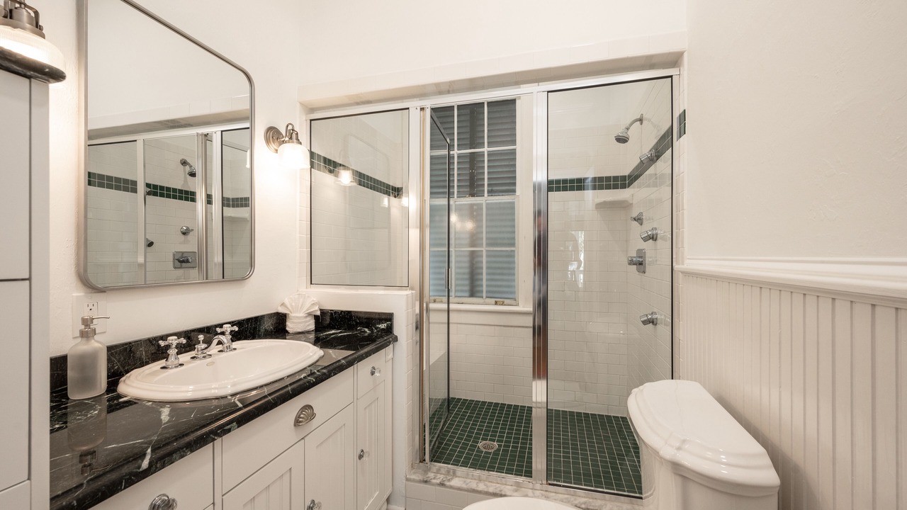 Photo of Bathroom in Bahama Village
